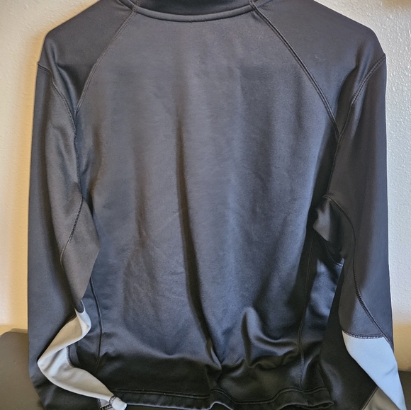 Nike 1/4 Zip Pullover - Picture 2 of 2